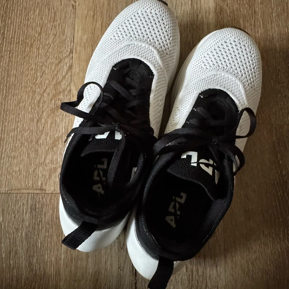 APL‎ Black and White Techloom Dream W Sneakers US 7.5